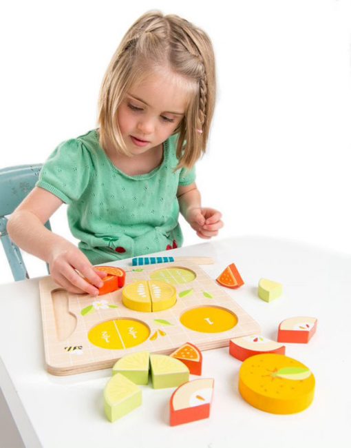 Tender Leaf Toys Drevené Puzzle Ovocie 3